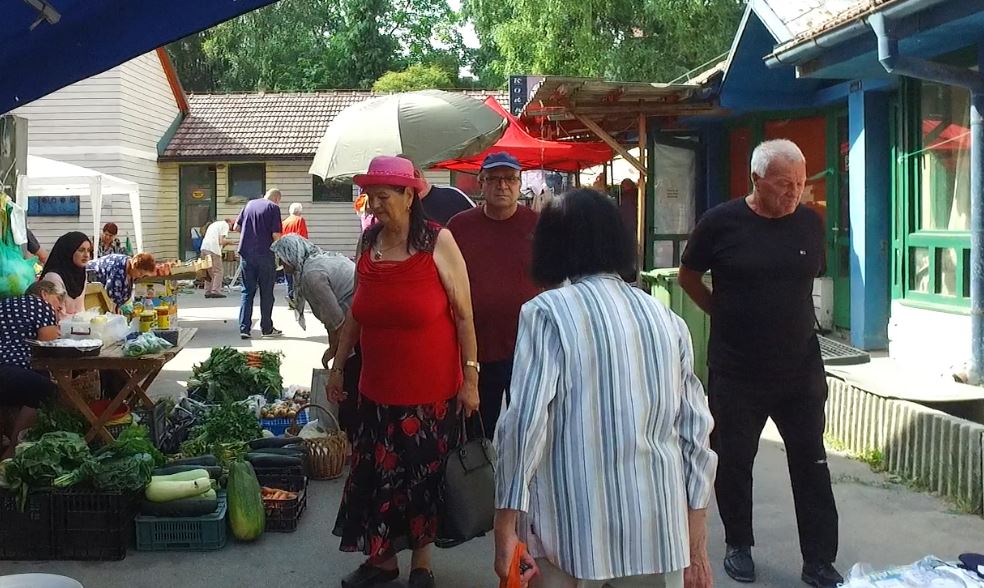 TRAVNIK / Šta je slađe od prve ljubavi a košta 0,80 po kg?!